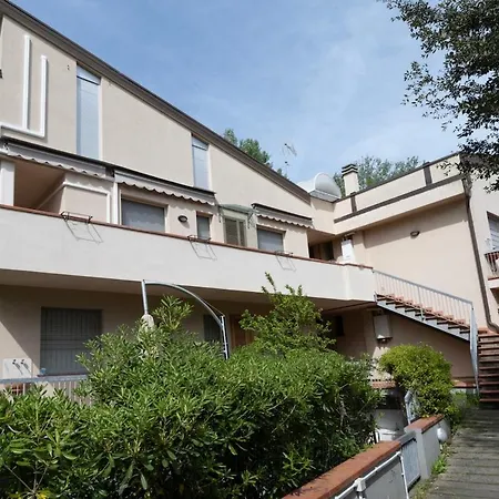 Sabbia & Pinoli - Tirrenia, Pisa Tirrenia